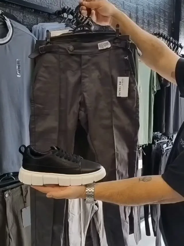Calça sarja marrom