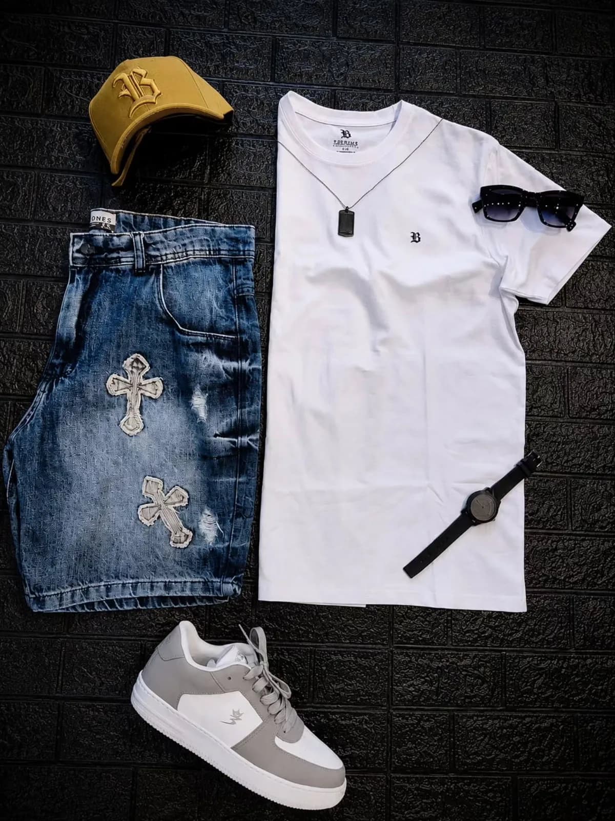Kit bermuda jeans com cruz